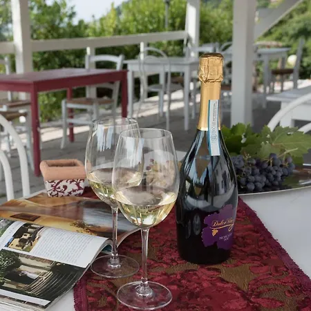 Agriturismo La Dolce Vite *